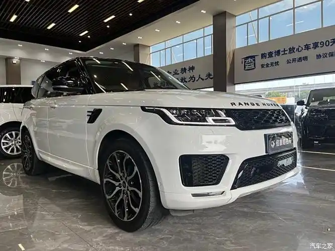 路虎 揽胜运动版 2021款 揽胜运动 3.0 l6 耀黑版