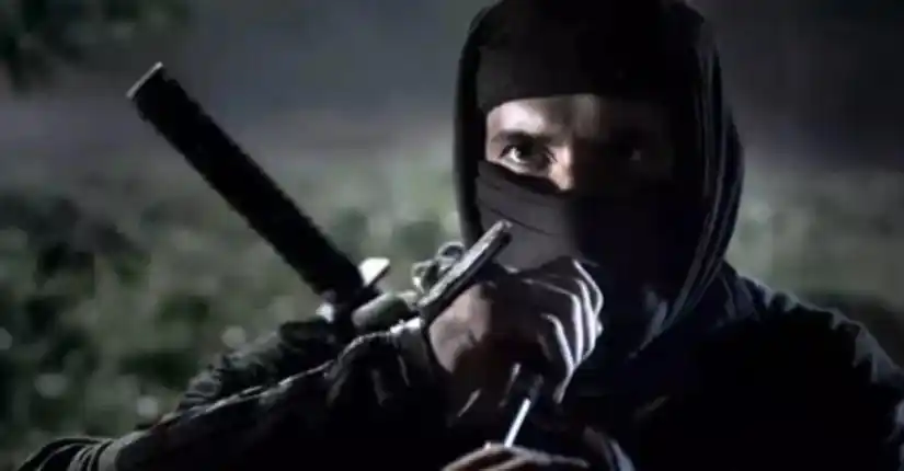 同是蒙面大侠为什么东方的蒙嘴而西方就蒙眼