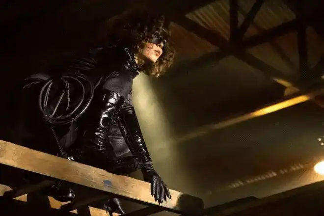 dc美剧哥谭猫女制服升级三个女人一台戏