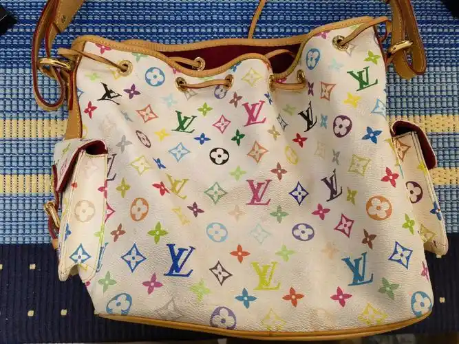 lv中古白三彩水桶