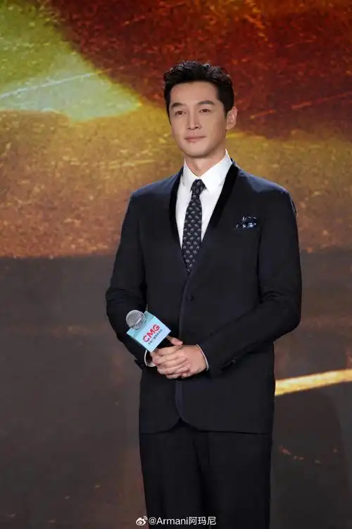 giorgio armani#全球形象代言人@胡歌身着 giorgio armani 2024春夏