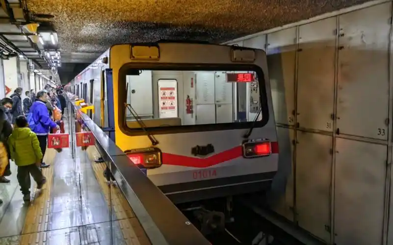 北京地铁1号线dkz401014号车公主坟站折返全过程