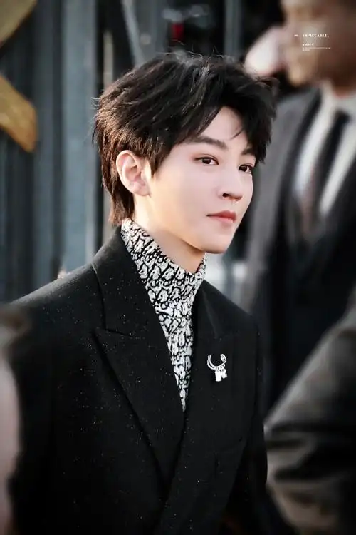 王俊凯巴黎时装周预告##王俊凯 巴黎时装周