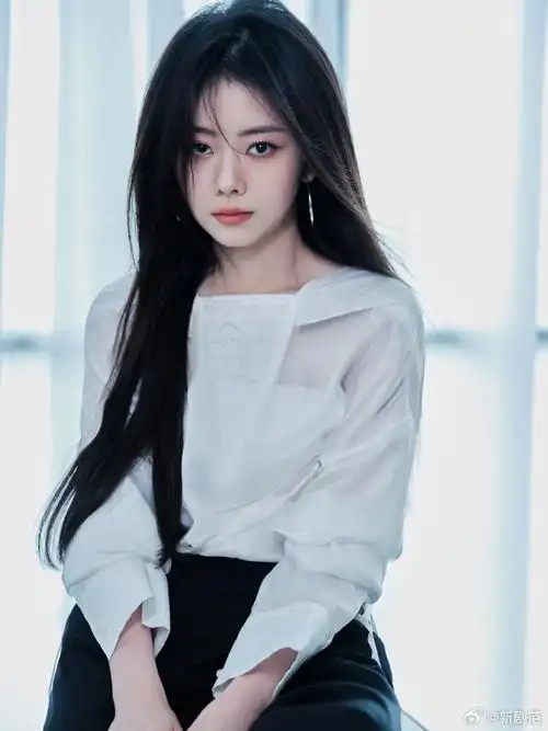 谭松韵短发vs长发