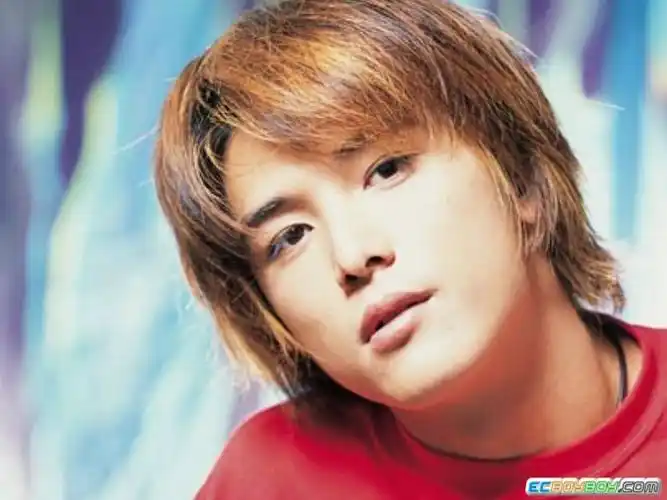 邱泽图片壁纸_邱泽帅气照片