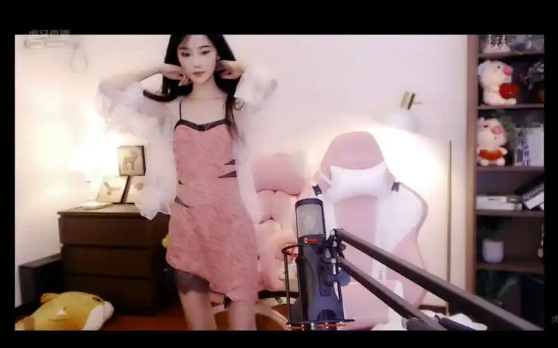 王者主播-甜甜珂"辣"舞