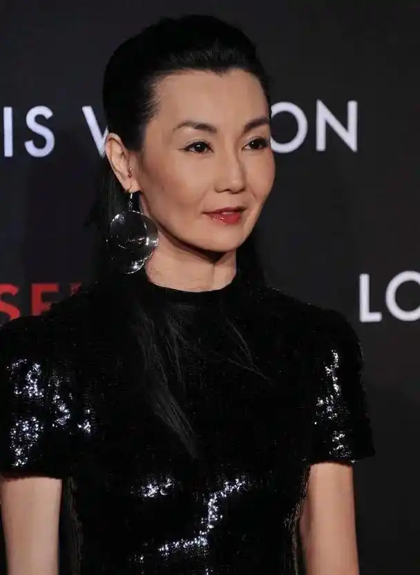 张曼玉近况曝光!穿着低调和 - 抖音