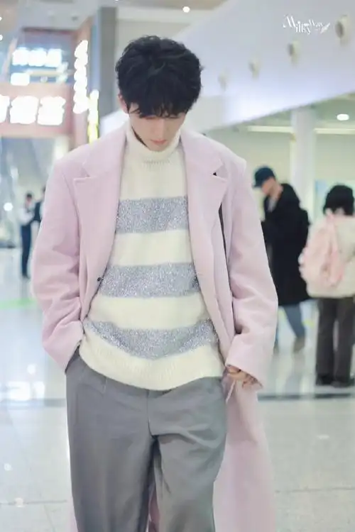 张新成出发巴黎时装周##张新成今天是韩剧男主