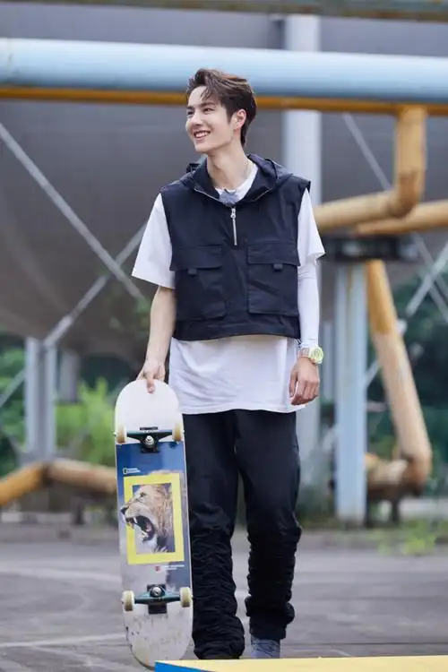 热血收官 "将热爱做到极致"展多面魅力|极限青春|王一博|滑板_新浪