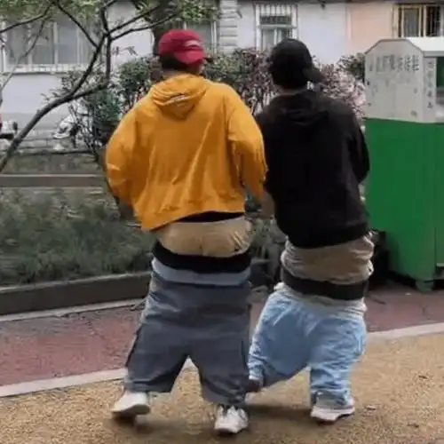 又见成都太古里垮掉的一代遍地流氓时尚饱了眼福长了见识