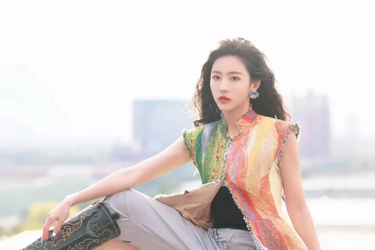 睡前看美女#女生帅起来 #孙芮 - 抖音