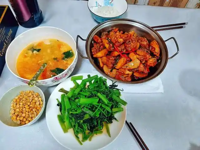 饭菜不仅让人赏心悦目,同时也让人胃口大开,更是增强家庭和谐必不可少