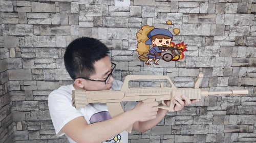 废纸板不要扔手工达人教你制作95式突击步枪玩具模型