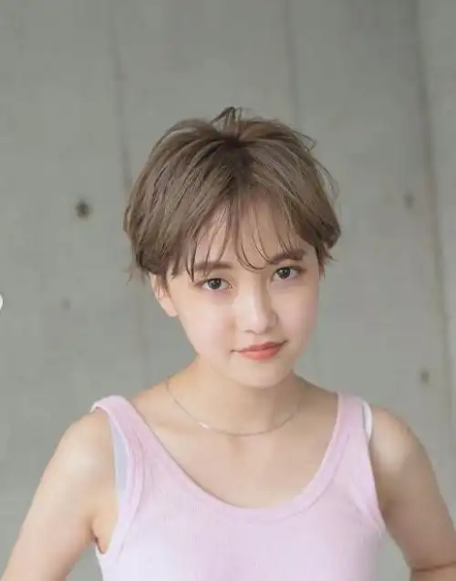 脸型好看的女生真的可以dream一下露耳超短发