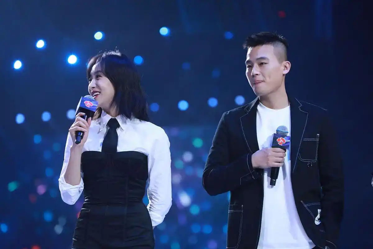 最近,娱乐圈传出了不少隐婚传闻,其中最引人注目的莫过于宋茜和欧豪的