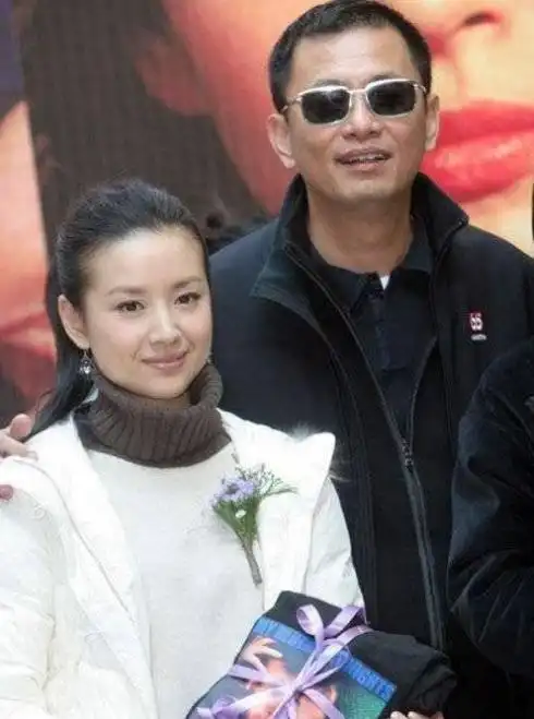 "清纯女神"董洁,获梁朝伟青睐,却为何将一手好牌打烂