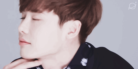 侧脸 眨眼 李钟硕 帅哥