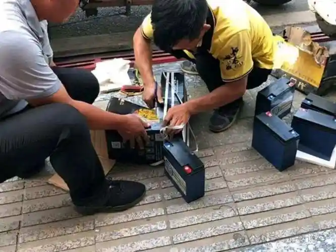 放电检测低于新电池标准,那么有可能就是翻新电池