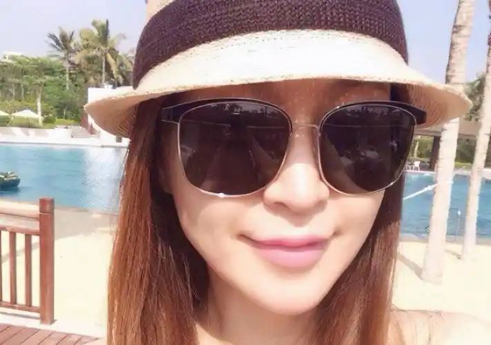 林雨申隐瞒十年的老婆曝光,和老婆是情侣名,看清正面后:太值得_杨雨辰