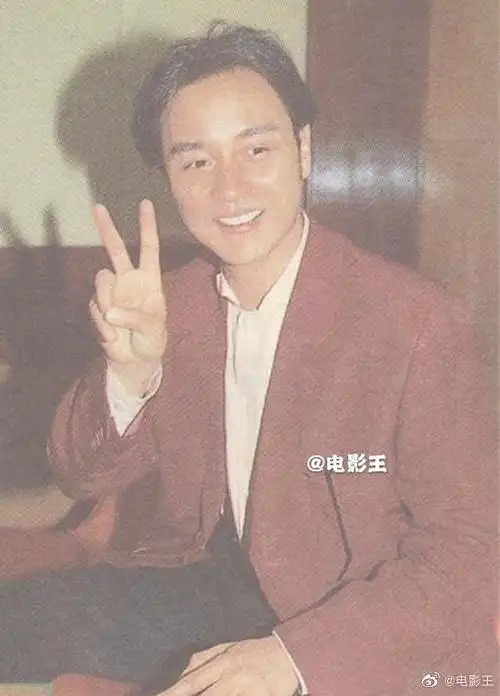 张国荣霸王别姬戛纳载誉归来后的两则报道