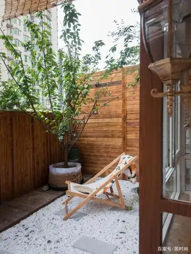 10㎡一楼"迷你小院"改造:5000块搬个日剧中的院子回家