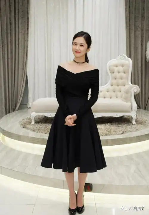 朴宝英第一的位置,不出所料,属于身高158厘米的"大力士都奉顺"的明星.