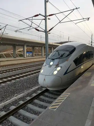 坐上高铁来看你