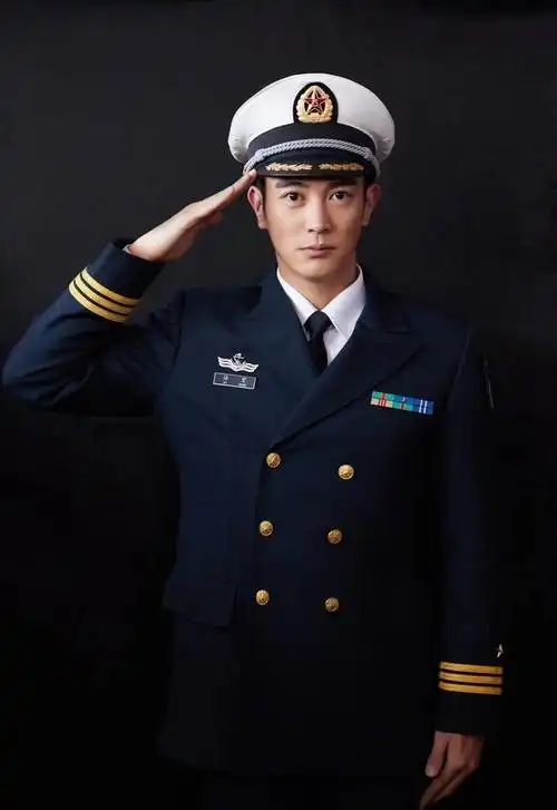 盘点二十位明星军装造型,哪一个最适合演硬汉形象