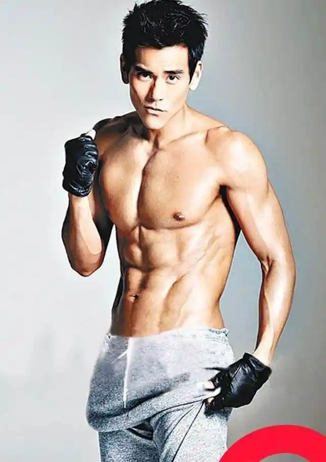 男星的特点:杨洋的臀,彭于晏的腹肌,为何我偏爱朱一龙的眼睛?