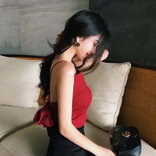 女头,侧颜,by.楼语烟.