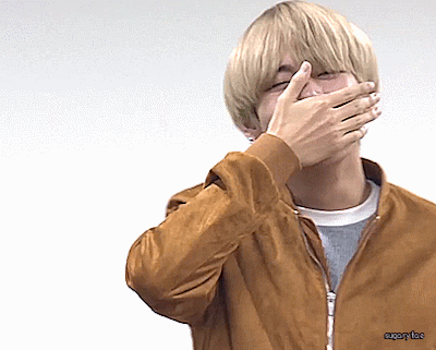 防弹少年团分享180305小老虎笑容极具感染力憋笑挑战敢来吗