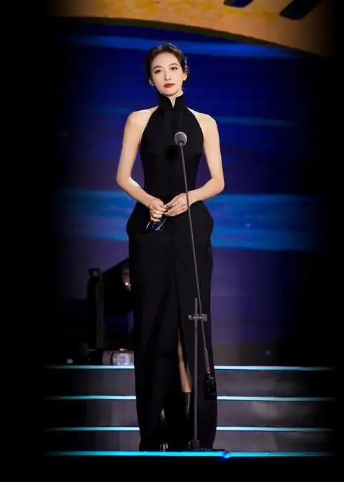 穿改良旗袍的宋茜,这是照着民国ip大剧的女主造型在走红毯啊