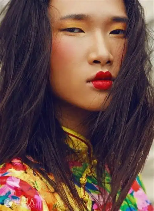 《爱上超模》娄清个人资料背景及私房照遭扒 / 比乐族