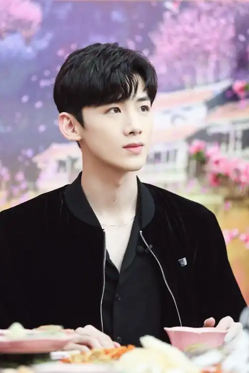 白敬亭八零九零##白敬亭过三爽