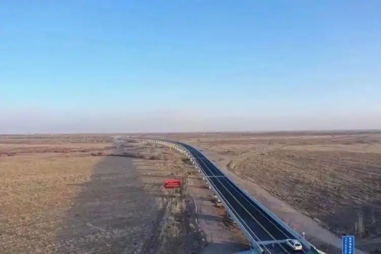 鄂尔多斯市316省道西柳沟特大桥建成试通车