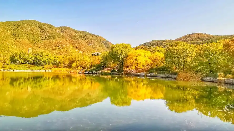 唯美金秋自然风景高清桌面壁纸