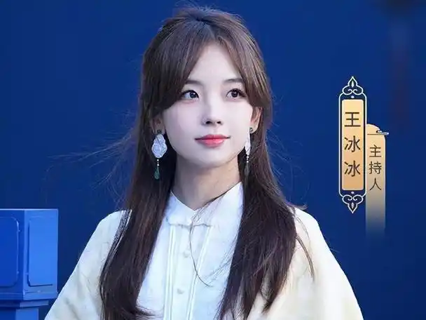 央视新三美李红王冰冰王音棋镜头前后大不一样李红最为服众