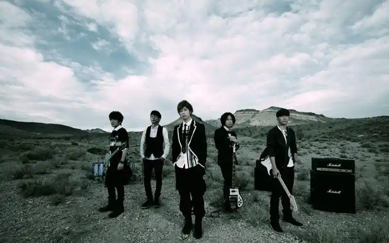 跪求五月天第二人生的一张高清图