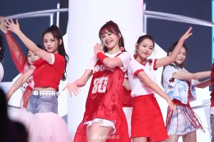 有人晕倒有人缺席,无数幺蛾子之后,火箭少女终于正式升空了?