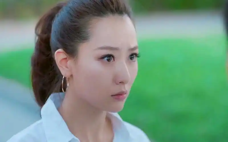 《南方有乔木》白冰演技颜值高,照样美