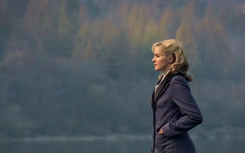 【伊莉莎】[庞天德 娜塔莎] 第三十二集 cut_哔哩哔哩 (゜-゜)つロ