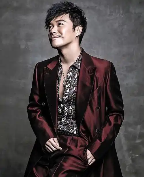 离婚两年后,陈思诚的事业风生水起,佟丽娅的表现却和期待甚远_人生