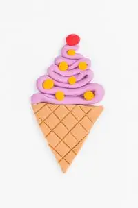 多彩色的橡皮泥橡皮泥冰淇淋照片