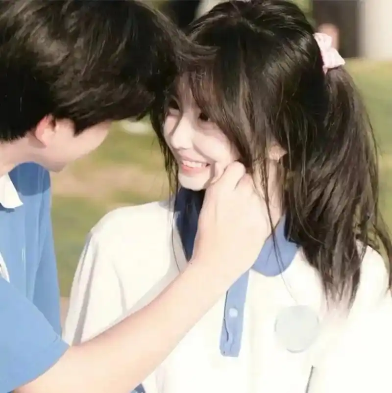 校园情侣头像# #真人情头