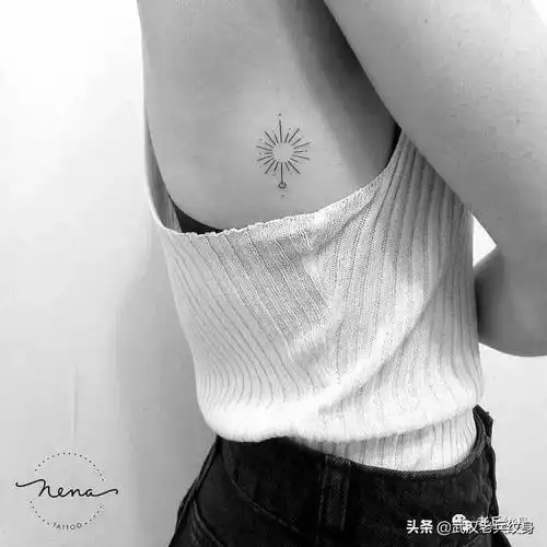 同时,也代表着力量,毅力和新的开始太阳象征着重生和生育作为生命的