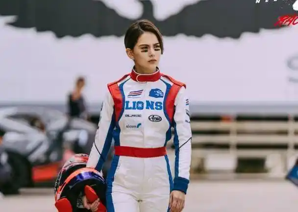 周杰伦监制昆凌主演电影发新物料,彩虹图只是炒作?_网友_回应_对比