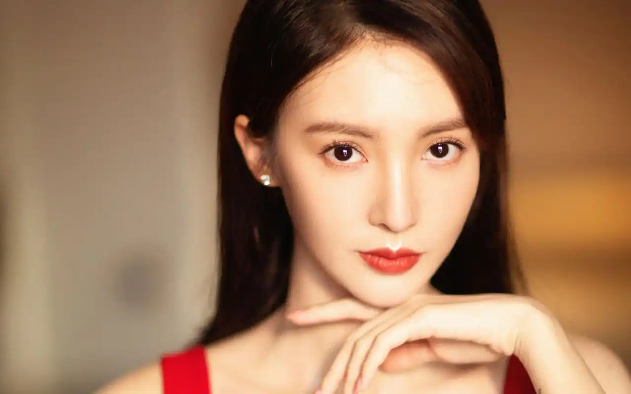 金晨性感美艳写真桌面壁纸高清大图预览1920x1200_大陆明星下载_美桌