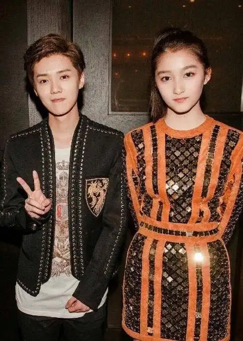 鹿晗和关晓彤为什么被淘汰看了央视春晚的合唱明星就明白了