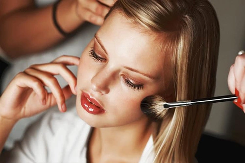 沈阳美容学校提亮肤色有哪些技巧