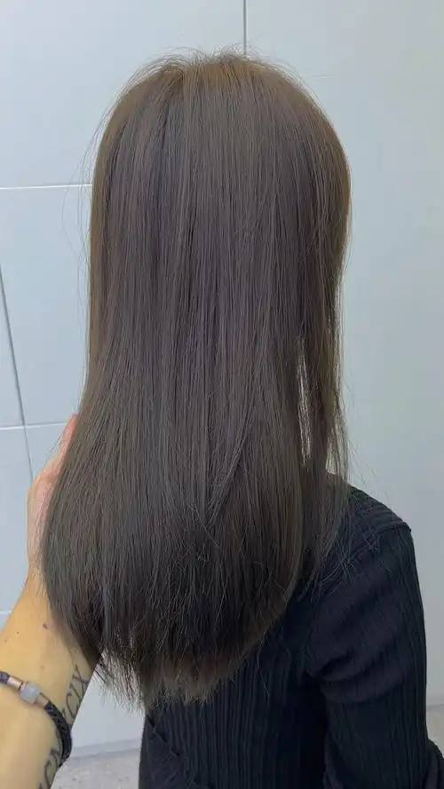 2022年秋季发色推荐巨显白发色雾霾棕